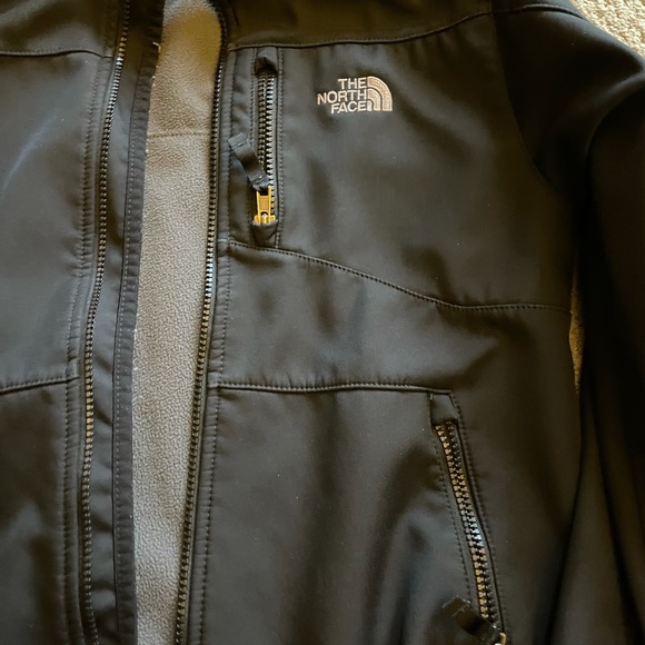 The North Face jacket. - Picture 4 of 4